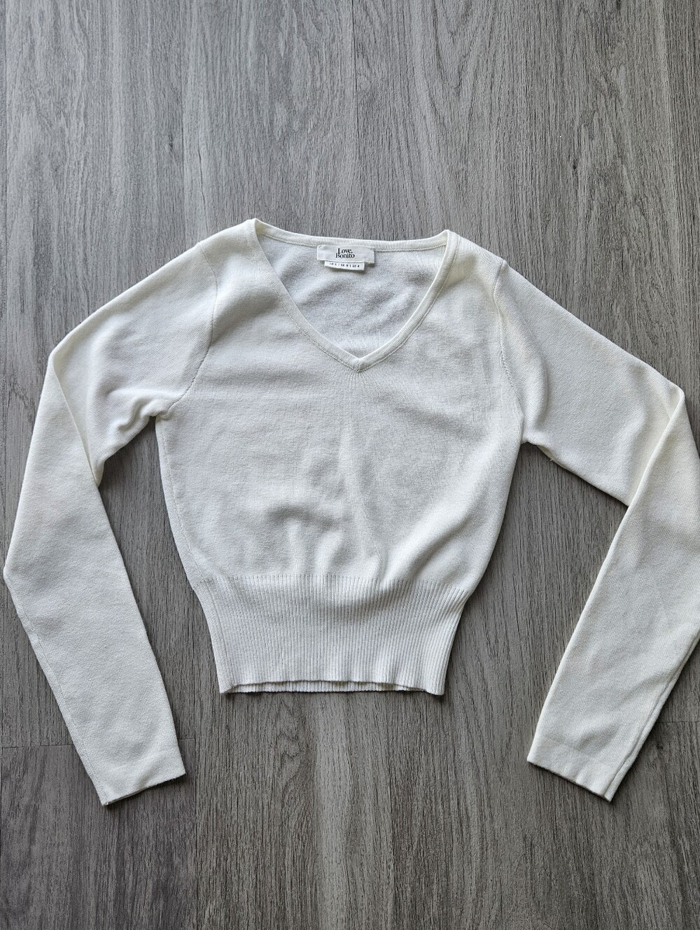 Love Bonito White Ivory Cropped V Neck Knit Sweater, Size S